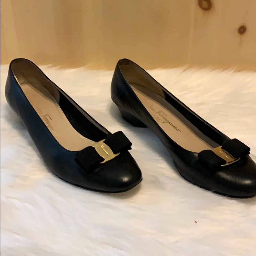 Salvatore Ferragamo classic black heel